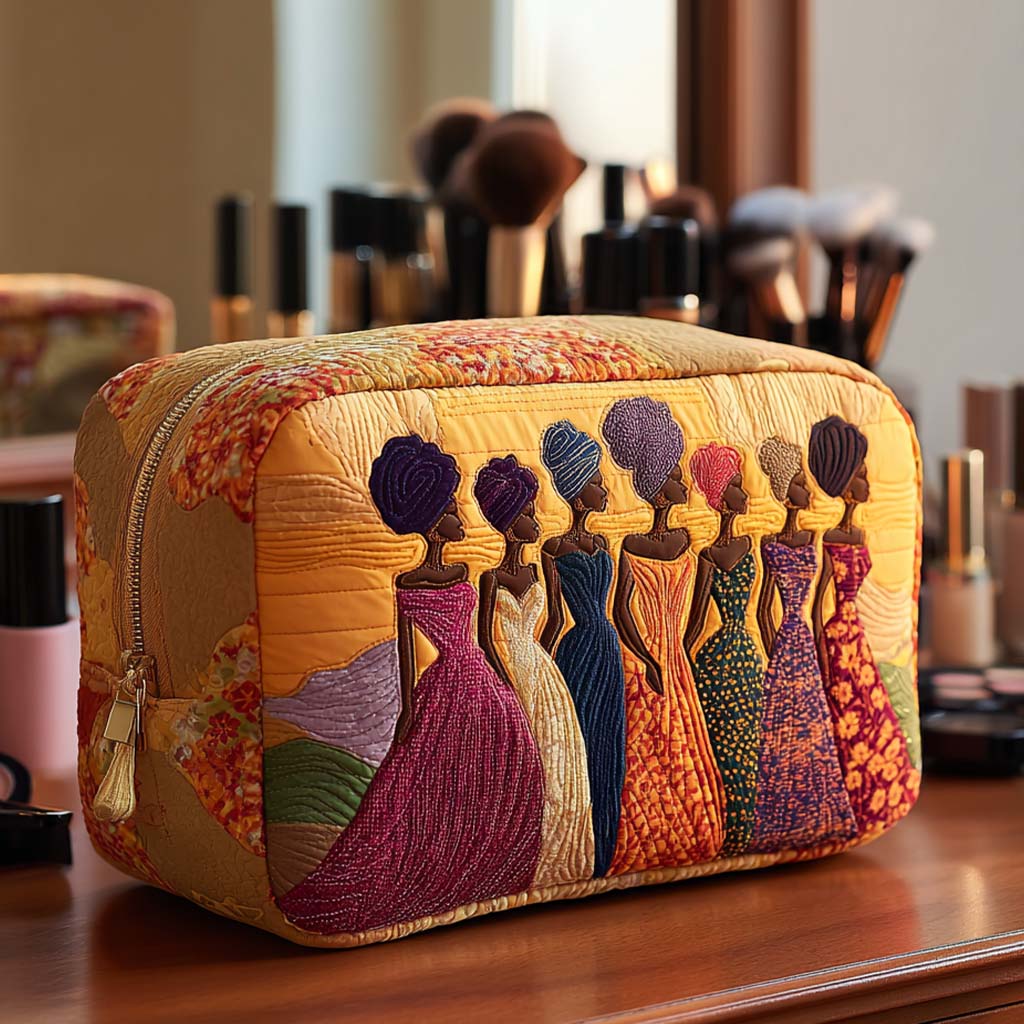 Monica - Quilted Toiletry Bag - Refined Print