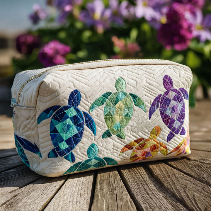 Montana - Quilted Toiletry Bag - Maritime Waves