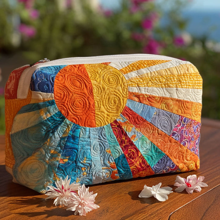 Sharon - Quilted Toiletry Bag - Colorful Retro Print